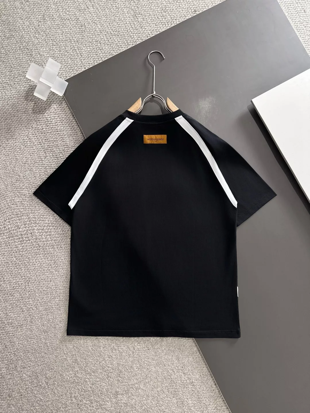Popular 1728 Louis Vuitton LV T-Shirts Short Sleeved For Men