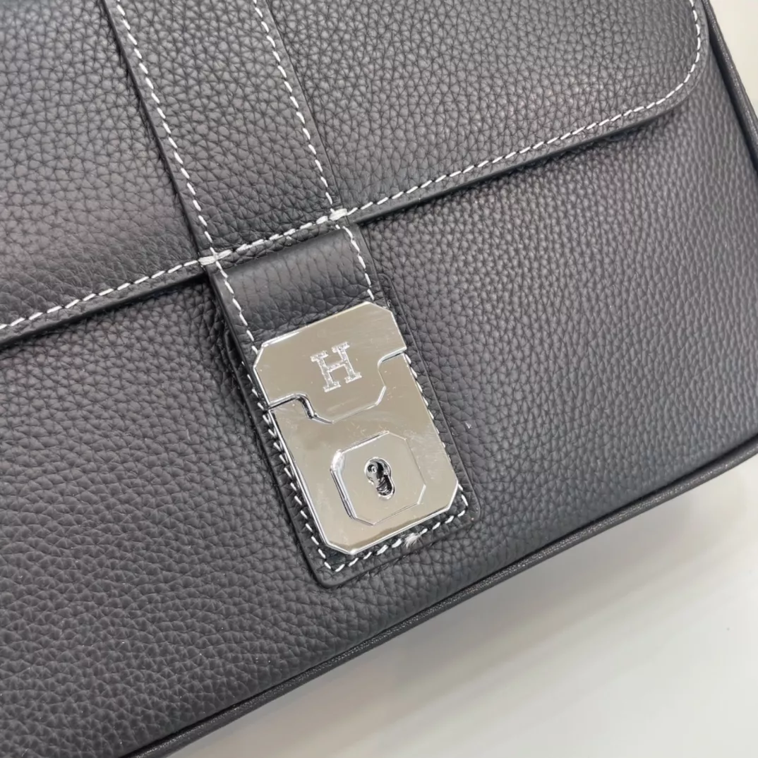 Popular 1893 Hermes AAA Man Messenger Bags