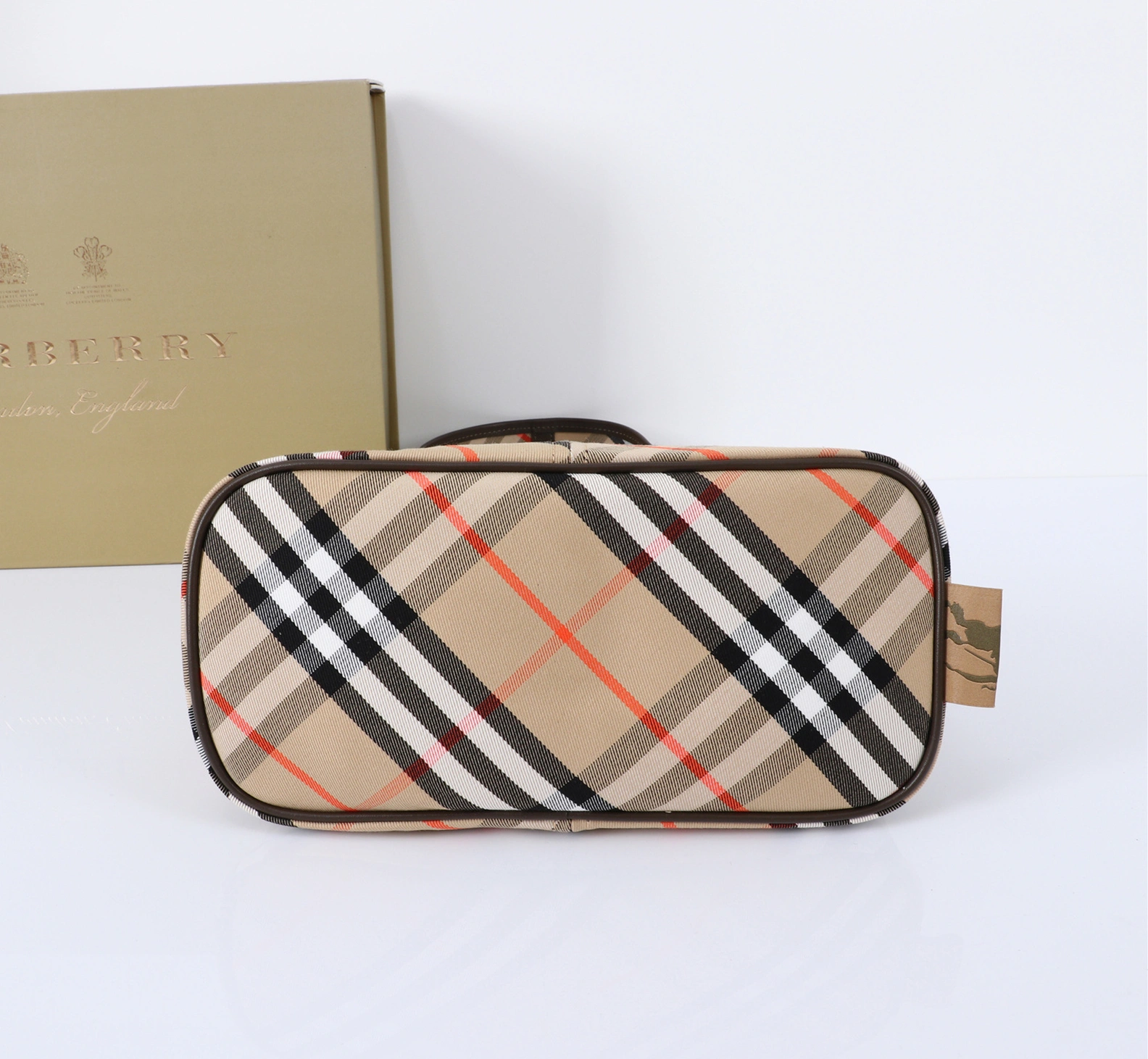 Popular 1948 Burberry AAA Quality Shoulder Bags For Women