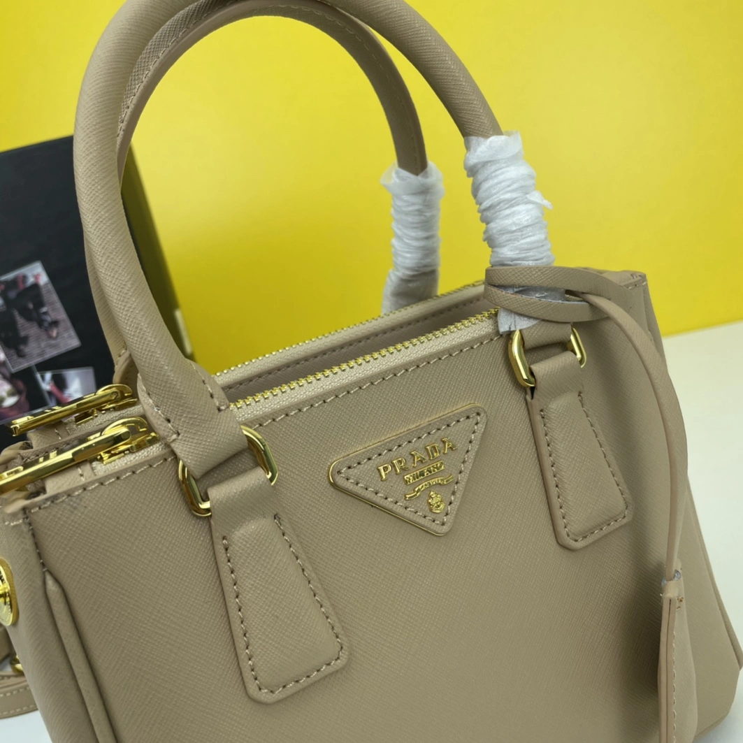 Popular 1963 Prada AAA Quality Handbags For Women