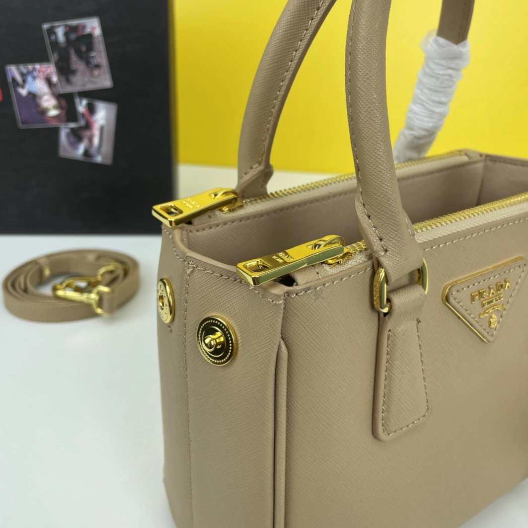 Popular 1963 Prada AAA Quality Handbags For Women