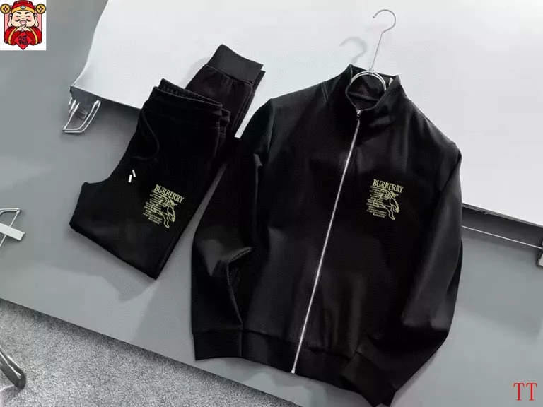 Popular 2086 Burberry Tracksuits Long Sleeved For Men