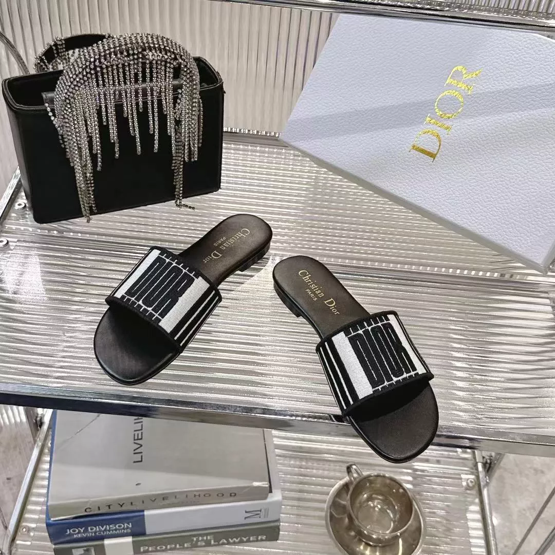 Popular 2094 Christian Dior Slippers For Women