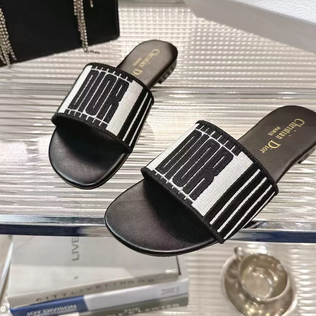 Popular 2094 Christian Dior Slippers For Women