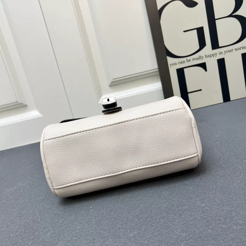 Popular 2359 Prada AAA Quality Shoulder Bags For Women