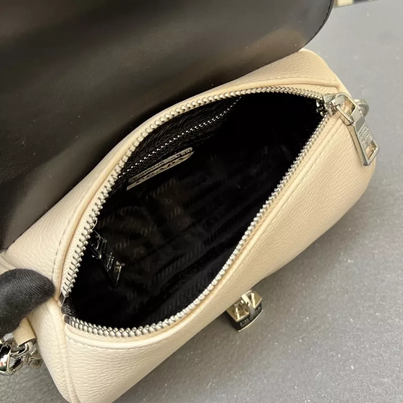 Popular 2359 Prada AAA Quality Shoulder Bags For Women
