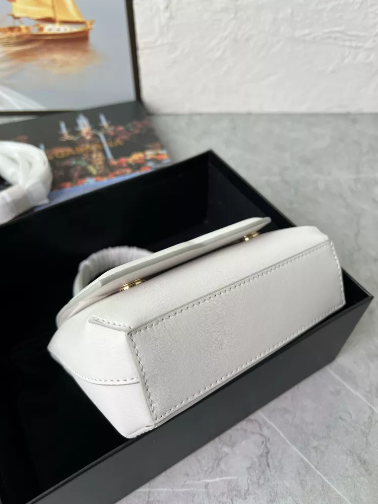 Popular 2371 Dolce & Gabbana AAA Quality Handbags For Women