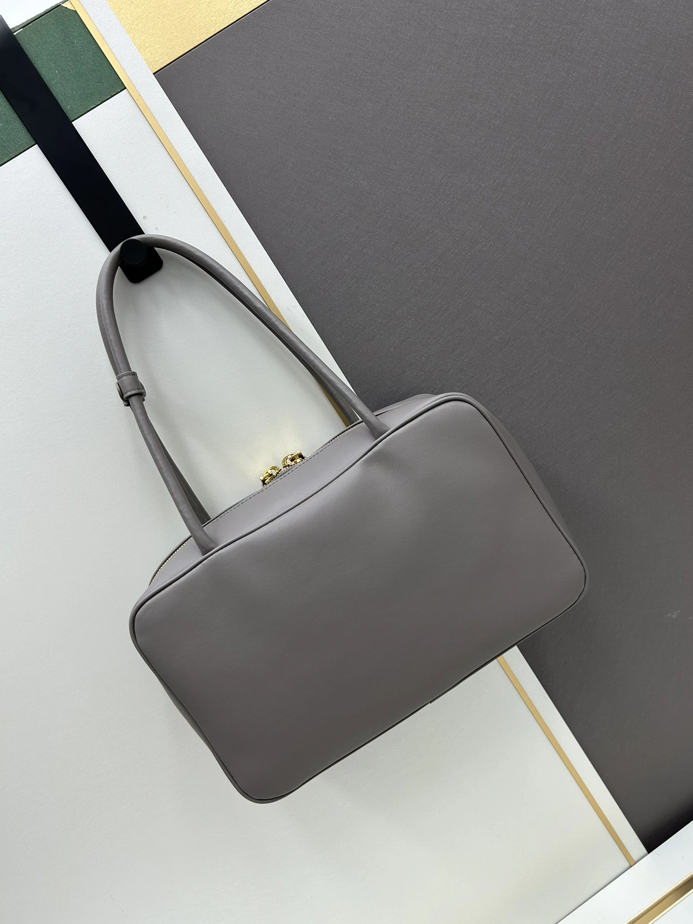 Popular 2384 MIU MIU AAA Quality Handbags For Women