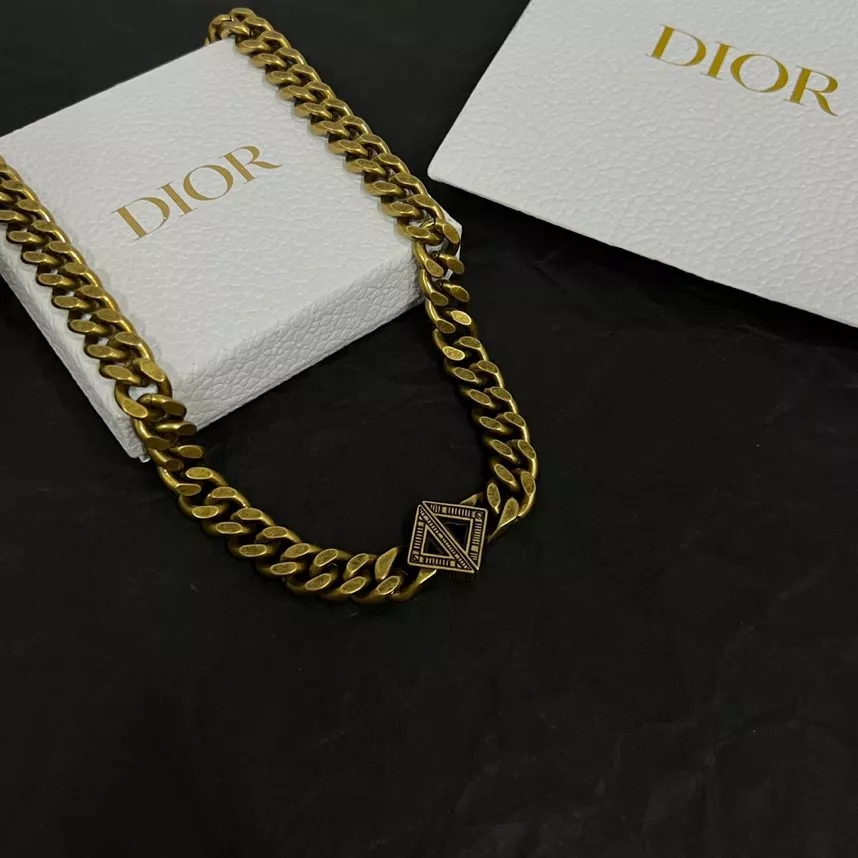 Popular 2396 Christian Dior Necklaces