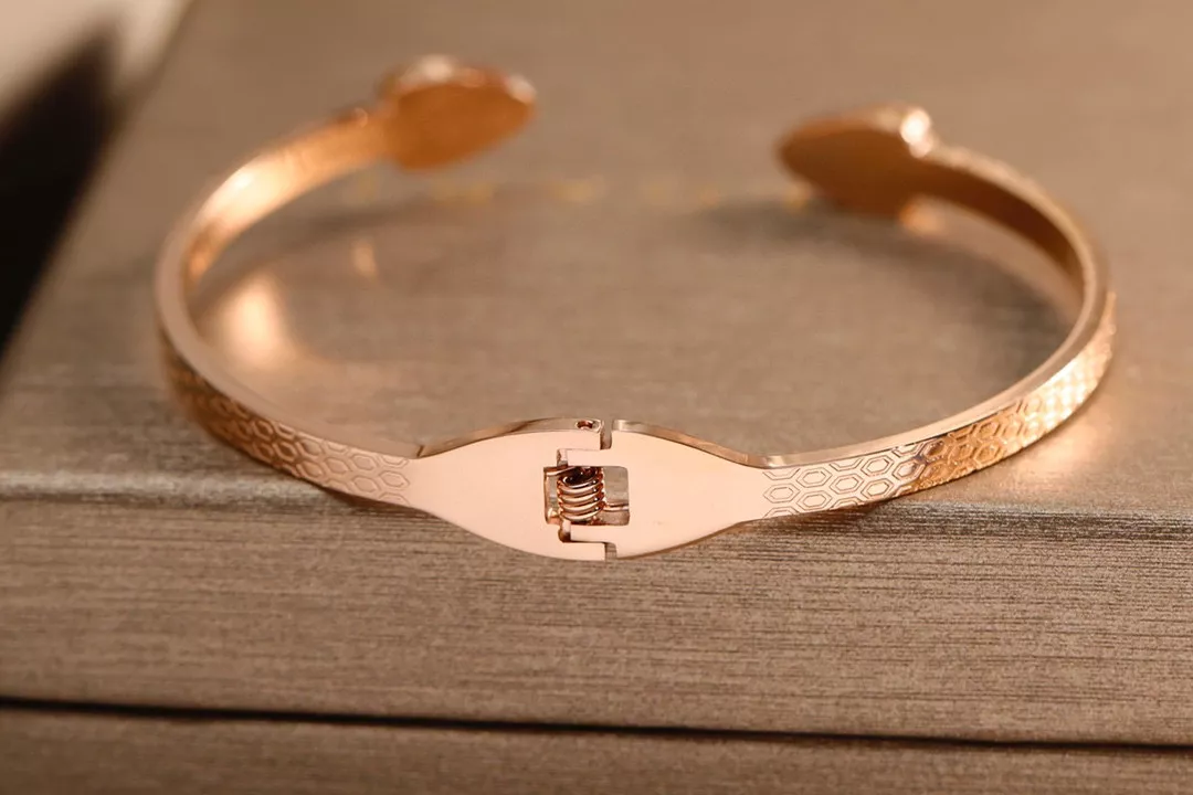 Popular 2499 Bvlgari Bracelets