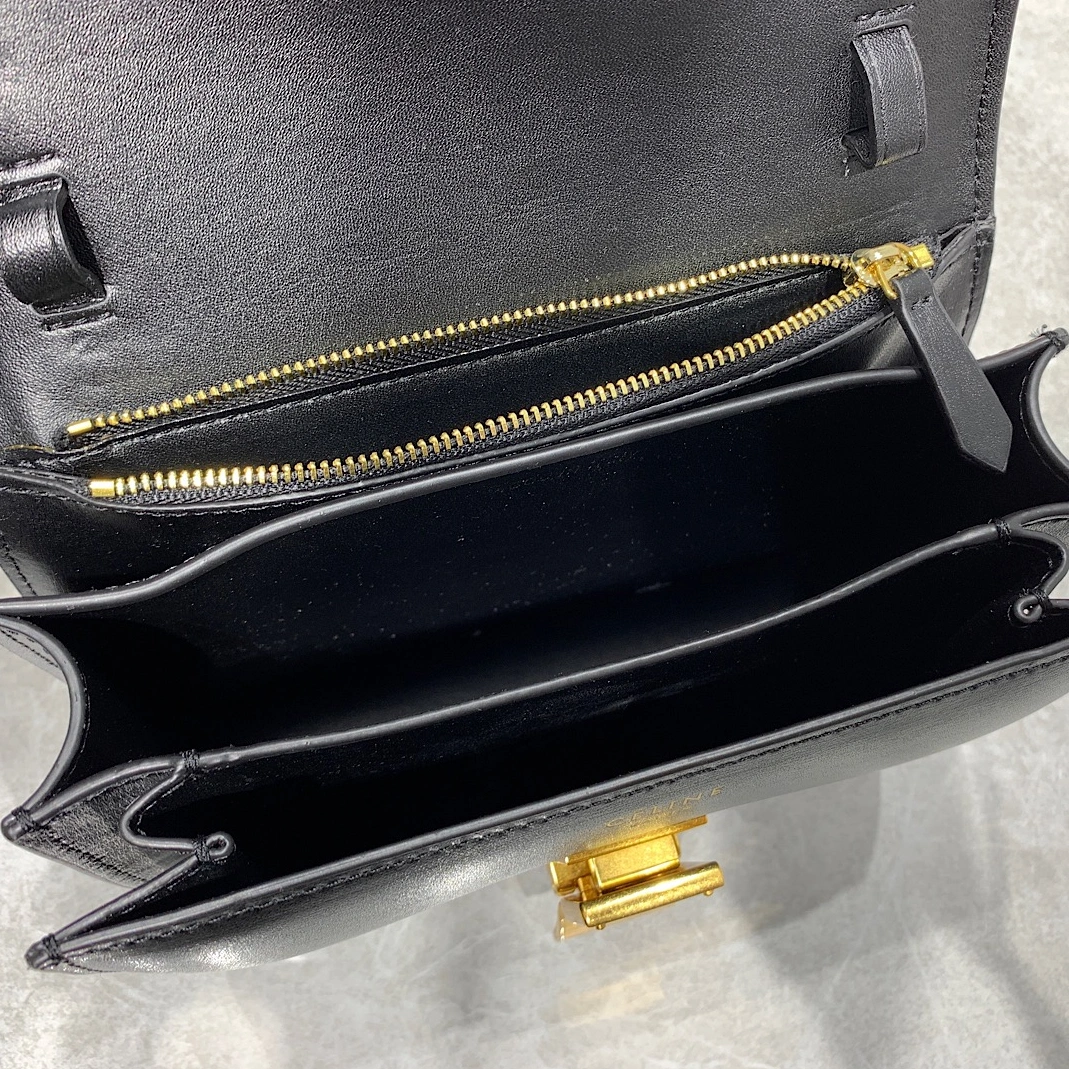 Popular 2619 Celine AAA Quality Messenger Bags For Women