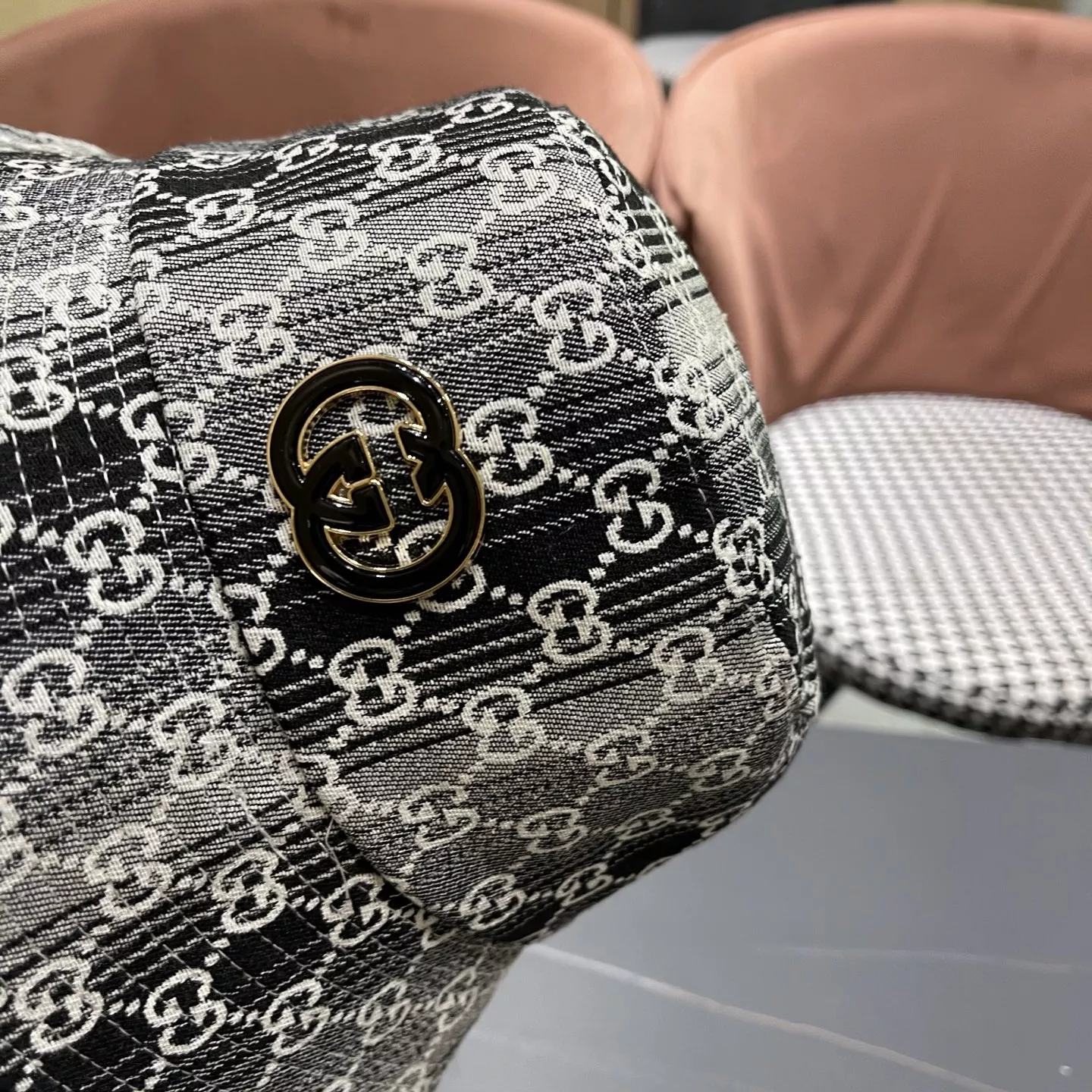Popular 2863 Gucci Caps