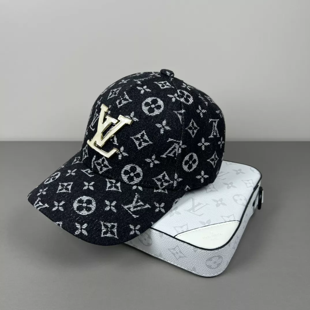 Popular 2902 Louis Vuitton LV Caps