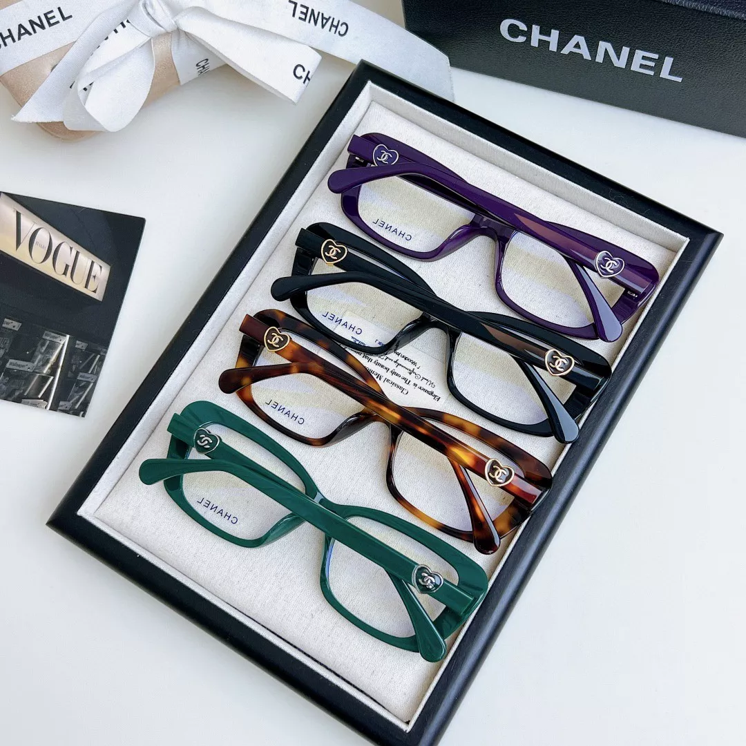 Popular 2943 Chanel Goggles
