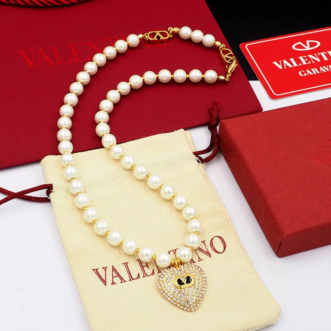 Popular 2978 Valentino Necklaces For Women