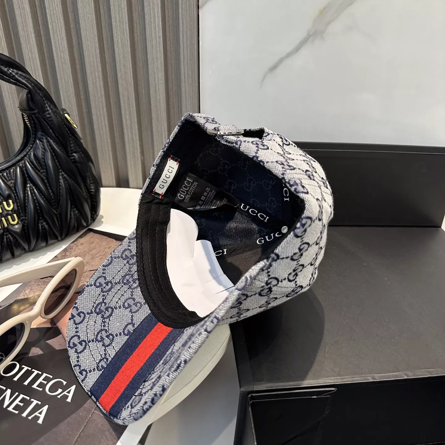 Popular 2989 Gucci Caps