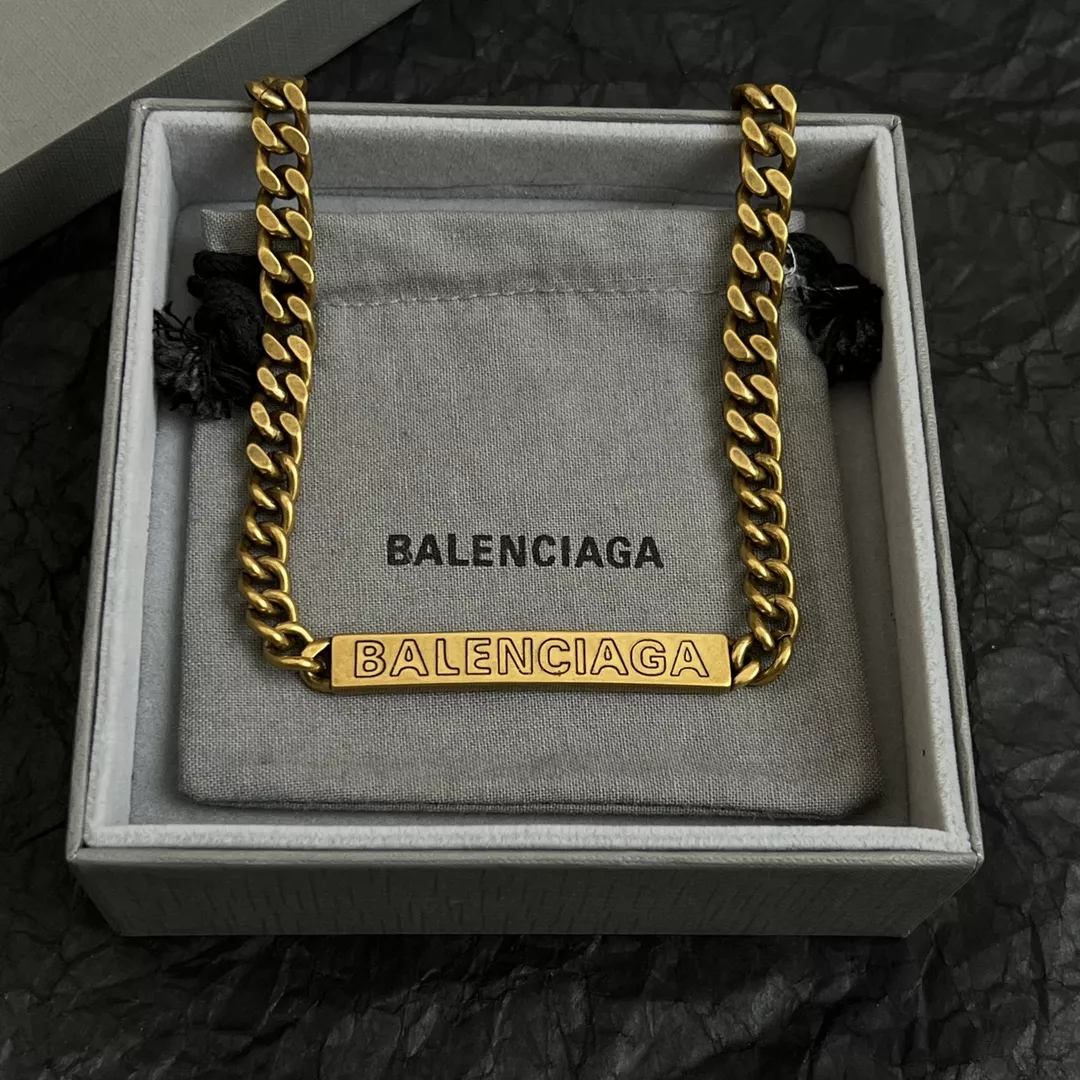 Popular 3140 Balenciaga Necklaces