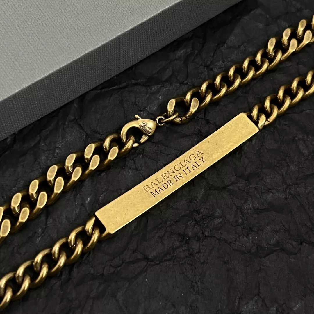 Popular 3140 Balenciaga Necklaces