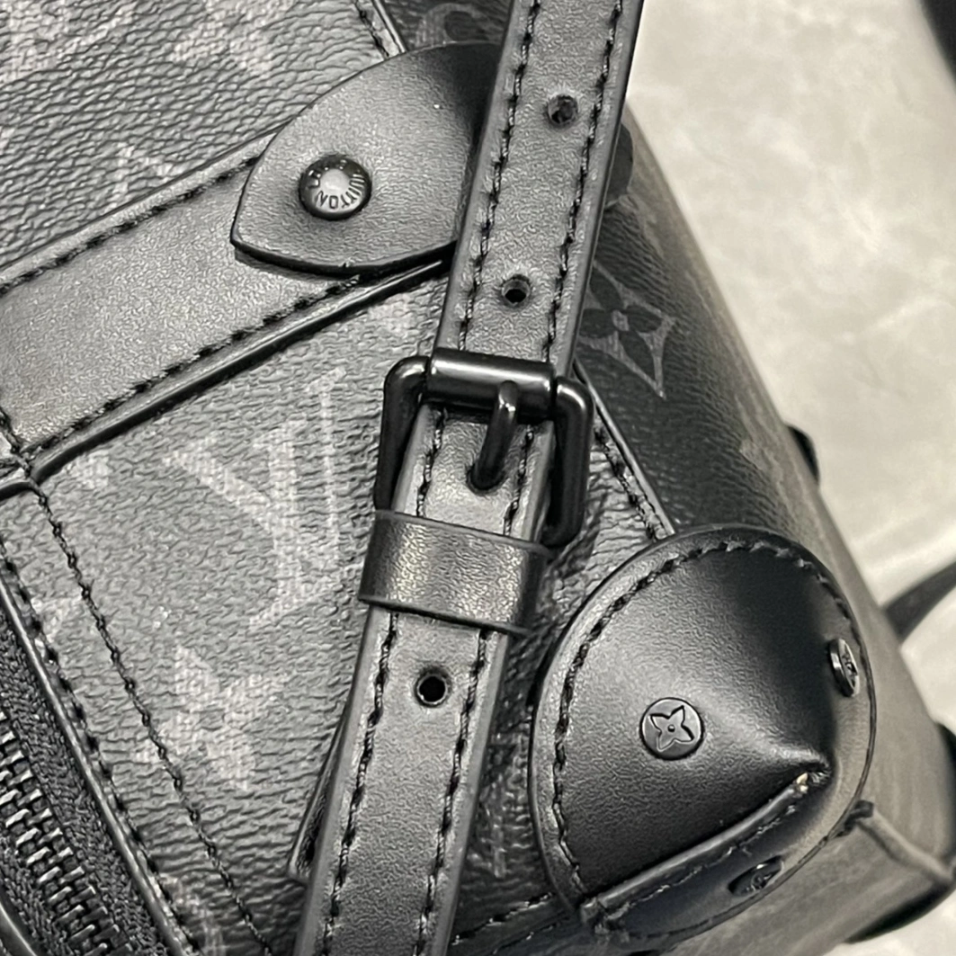 Popular 3155 Louis Vuitton LV AAA Man Backpacks