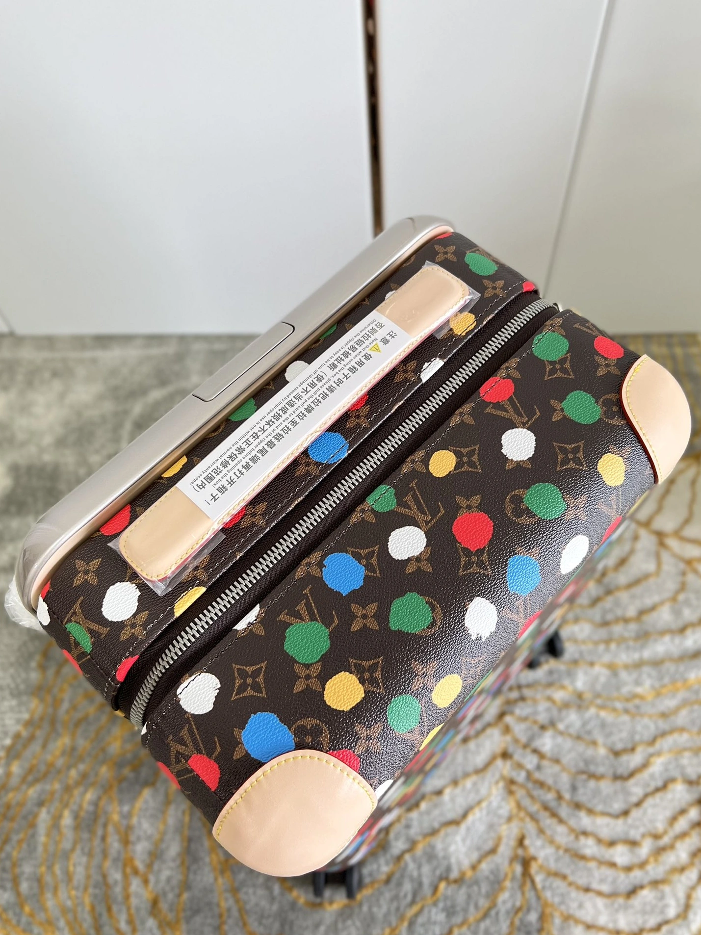 Popular 3165 Louis Vuitton Luggage