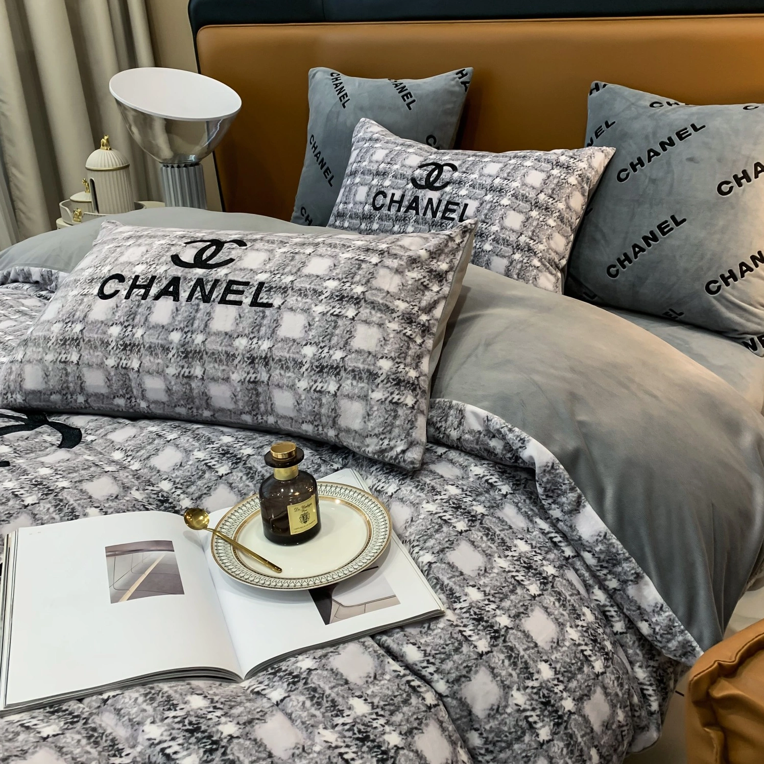 Popular 3370 Chanel Bedding