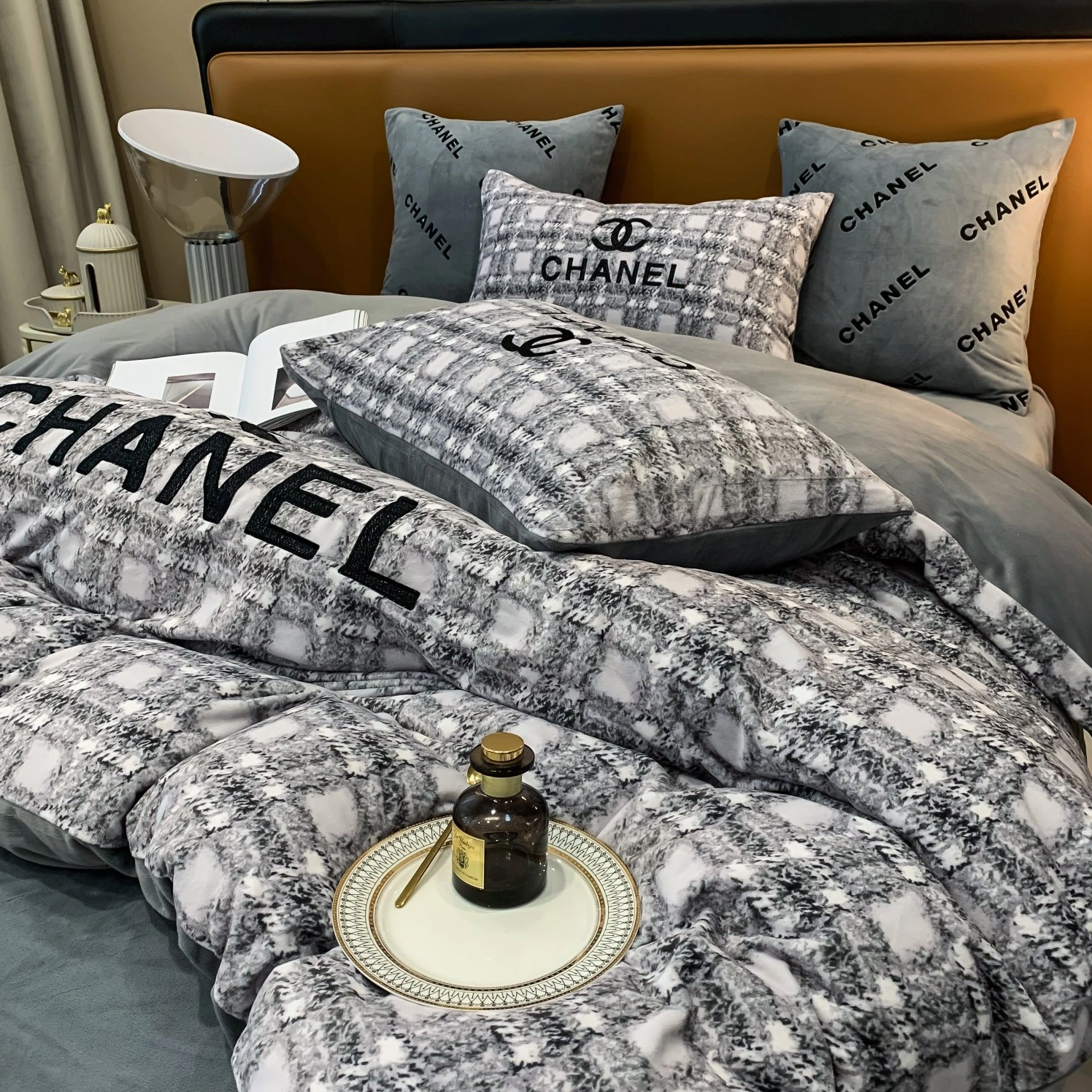 Popular 3370 Chanel Bedding