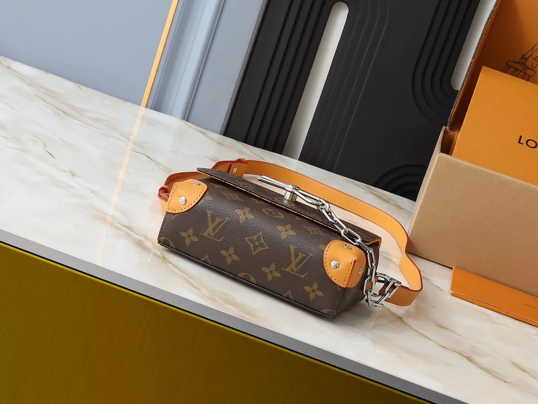 Popular 3524 Louis Vuitton AAA Quality Messenger Bags For Women