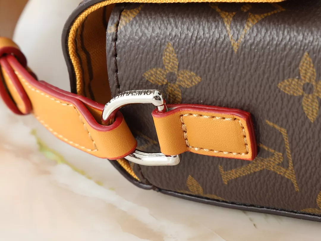Popular 3524 Louis Vuitton AAA Quality Messenger Bags For Women