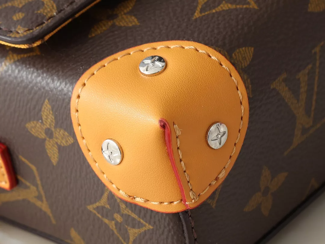 Popular 3524 Louis Vuitton AAA Quality Messenger Bags For Women