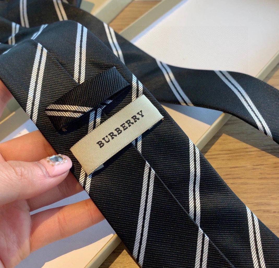 Popular 3943 Burberry Necktie For Men
