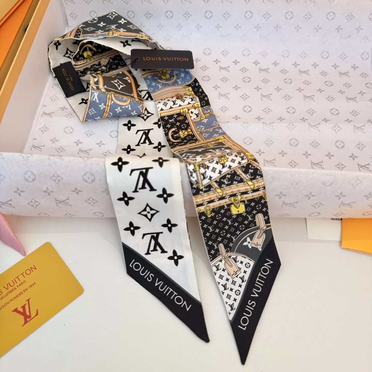 Popular 4130 Louis Vuitton Silk Scarf