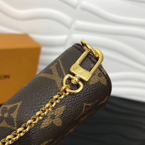 Popular 4219 Louis Vuitton AAA Quality Messenger Bags