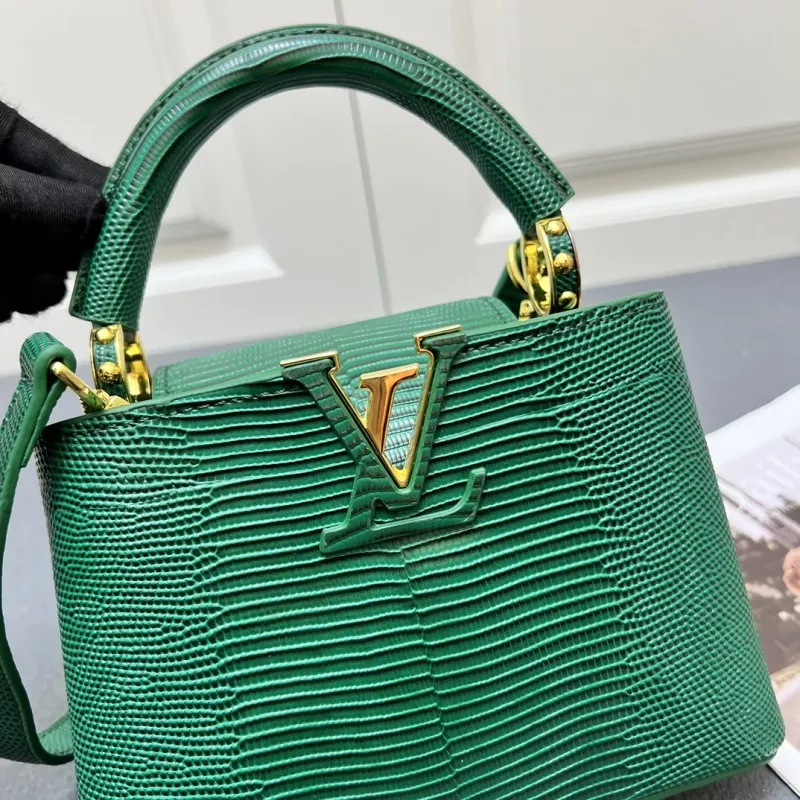 Popular 4267 Louis Vuitton AAA Quality Handbags For Women
