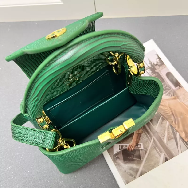 Popular 4267 Louis Vuitton AAA Quality Handbags For Women