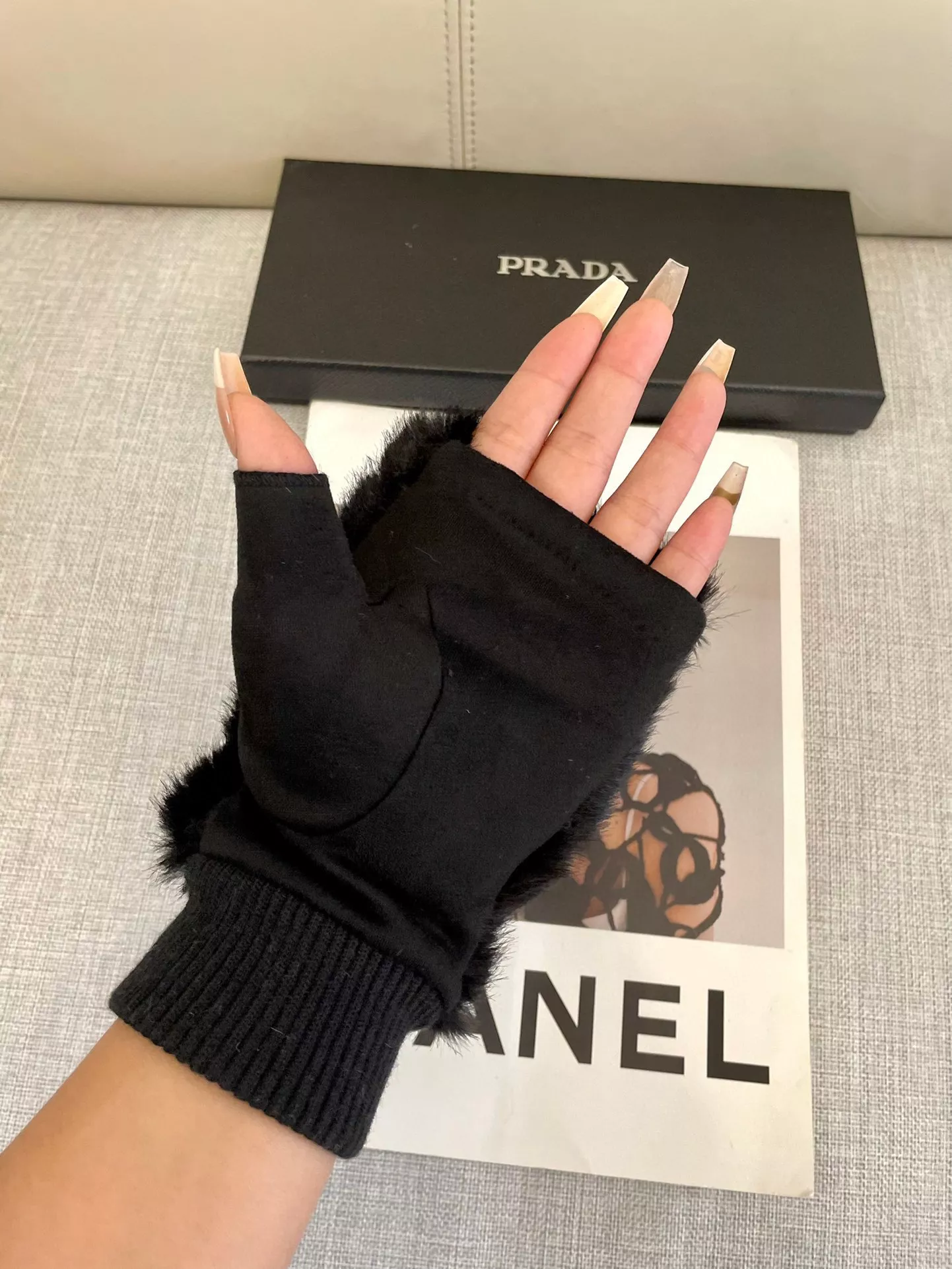 Popular 4621 Prada Gloves For Women