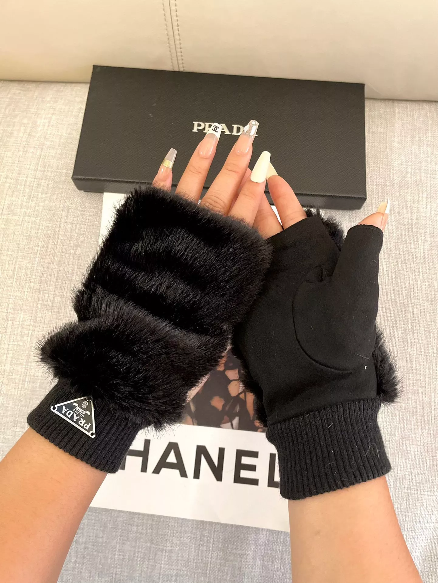 Popular 4621 Prada Gloves For Women