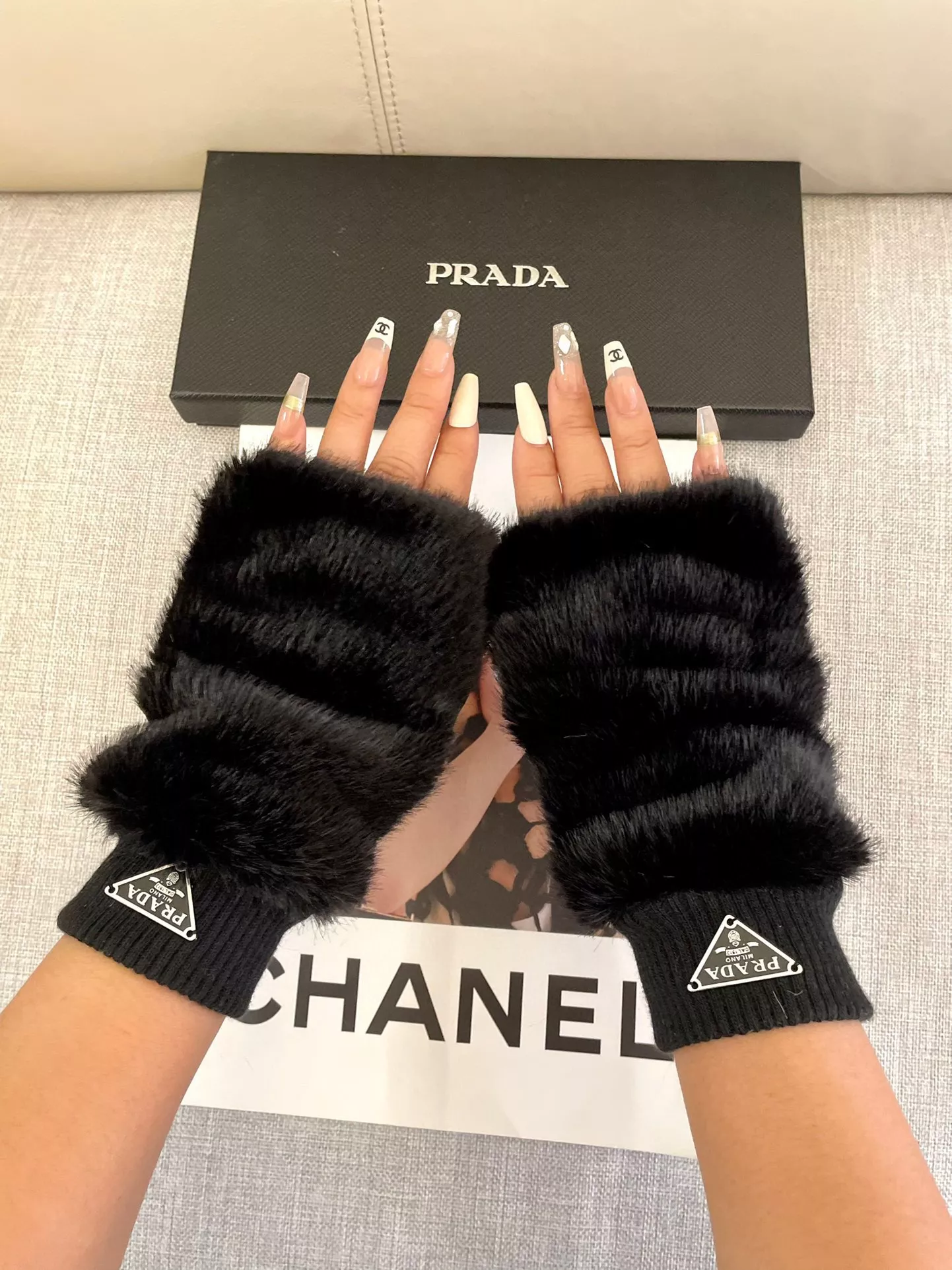 Popular 4621 Prada Gloves For Women