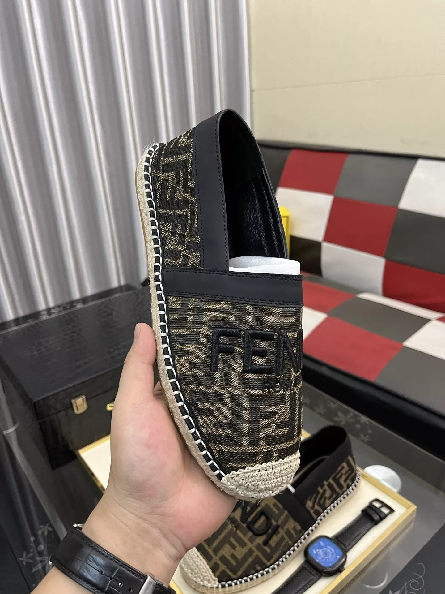 Popular 4636 Fendi Casual Shoes For Men