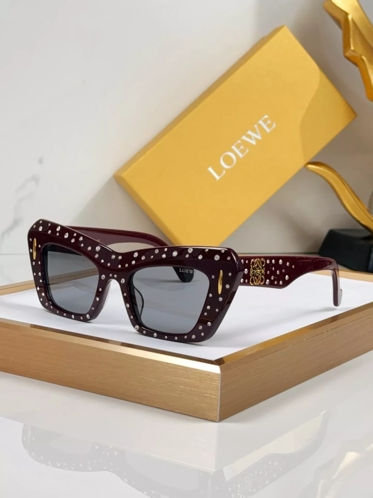 Popular 4665 LOEWE AAA Quality Sunglasses