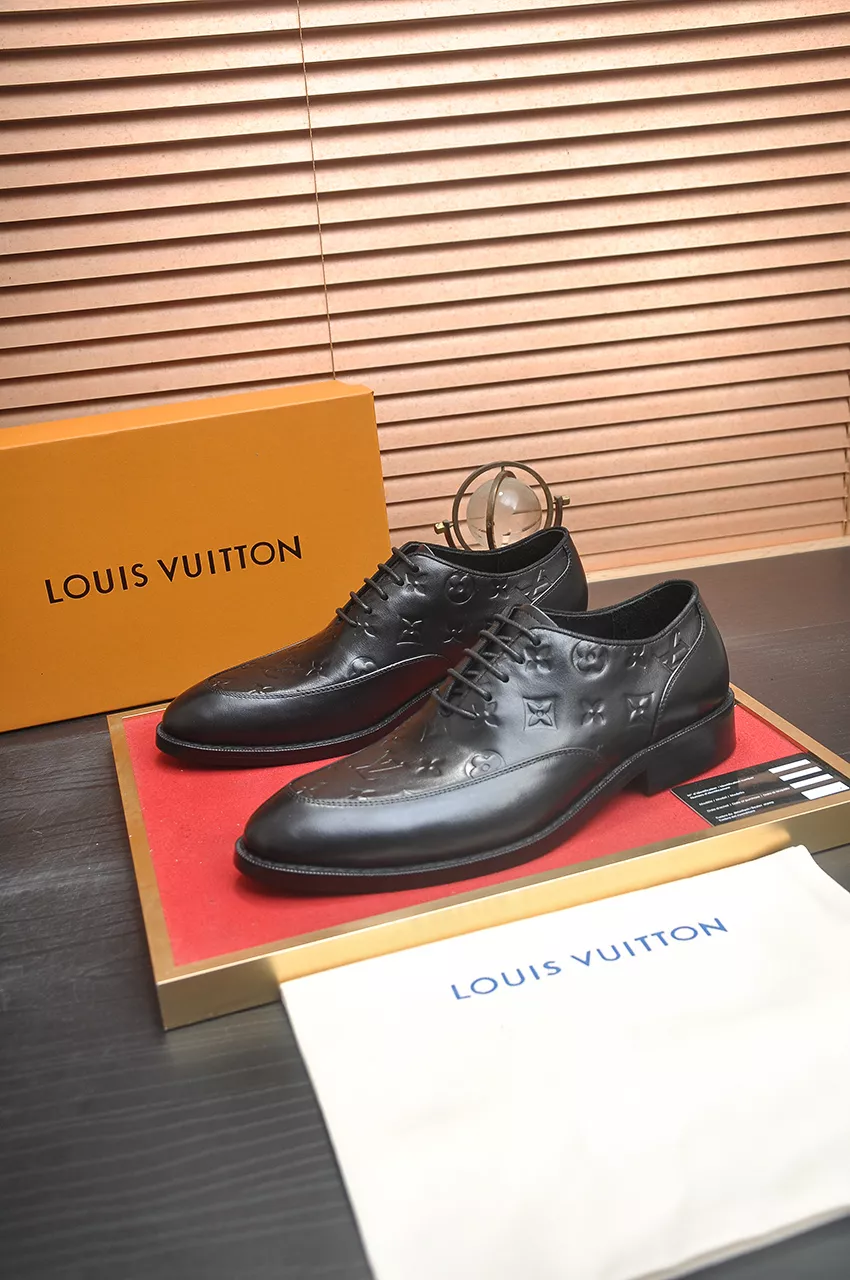 Popular 4707 Louis Vuitton LV Oxfords Shoes For Men