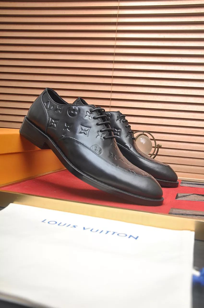 Popular 4707 Louis Vuitton LV Oxfords Shoes For Men