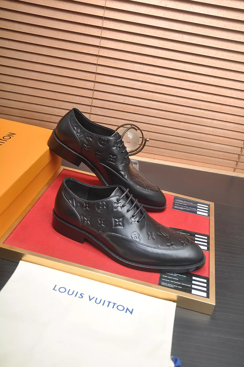 Popular 4707 Louis Vuitton LV Oxfords Shoes For Men
