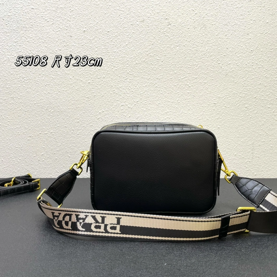 Popular 4730 Prada AAA Quality Messenger Bags For Women