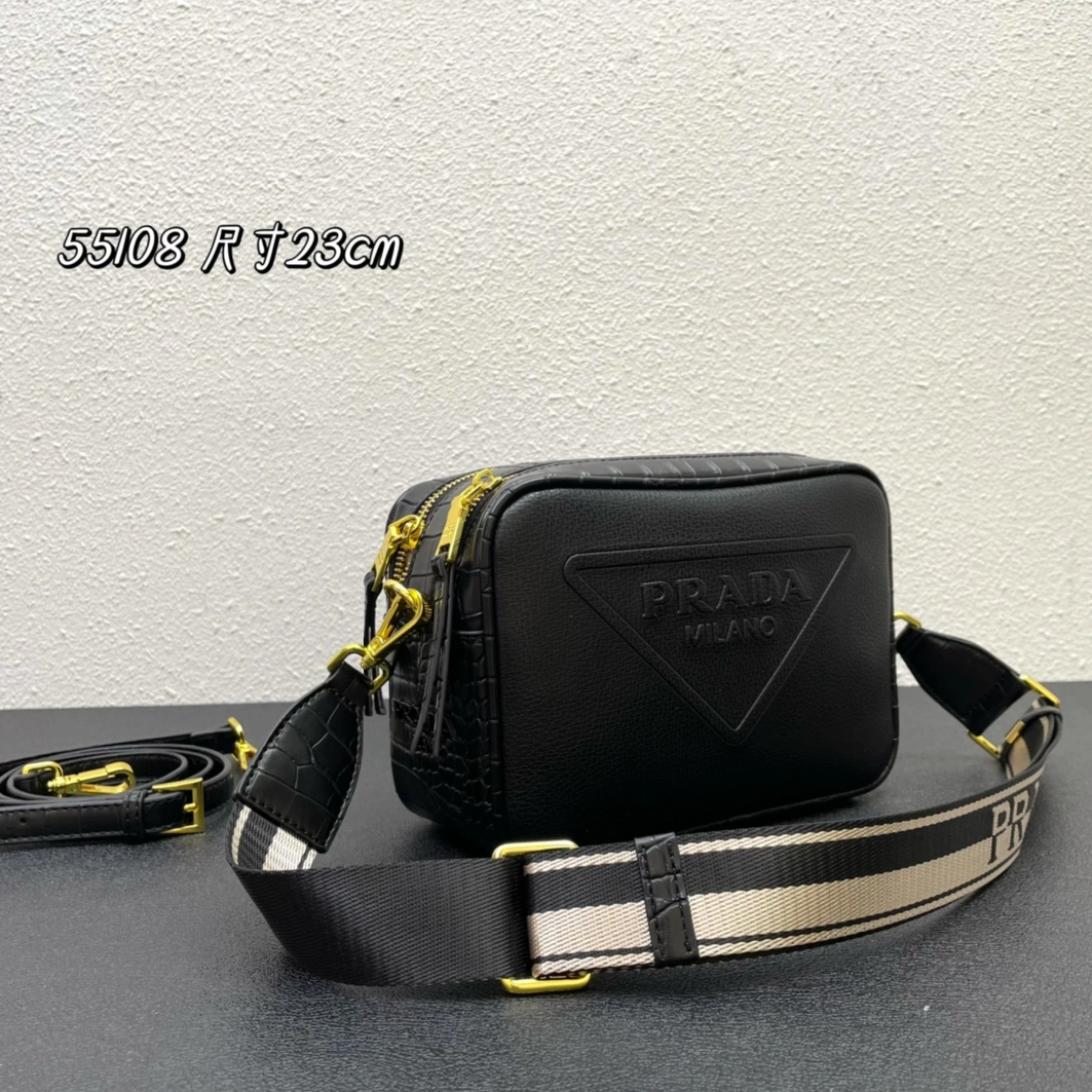 Popular 4730 Prada AAA Quality Messenger Bags For Women