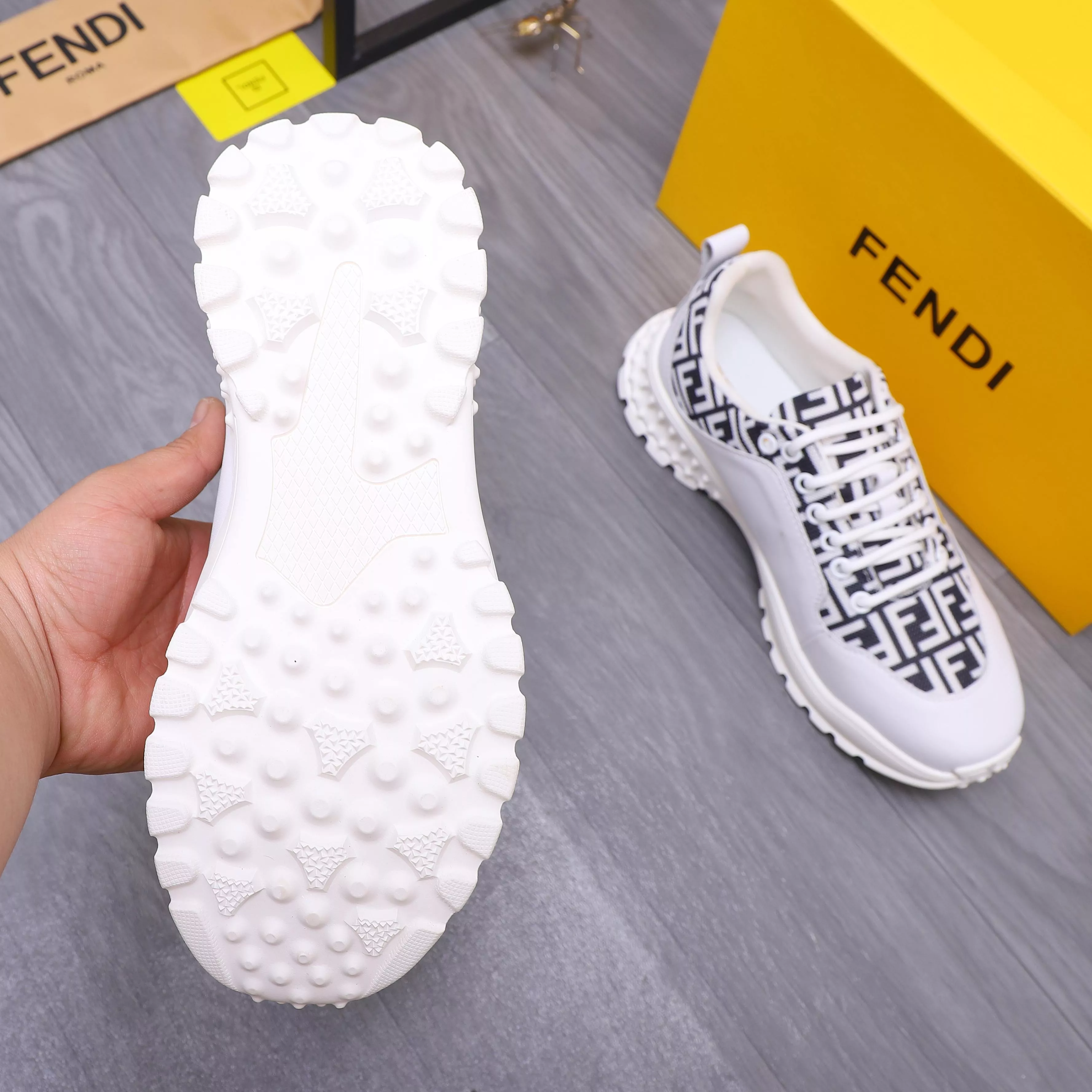 Popular 4825 Fendi Casual Shoes For Men