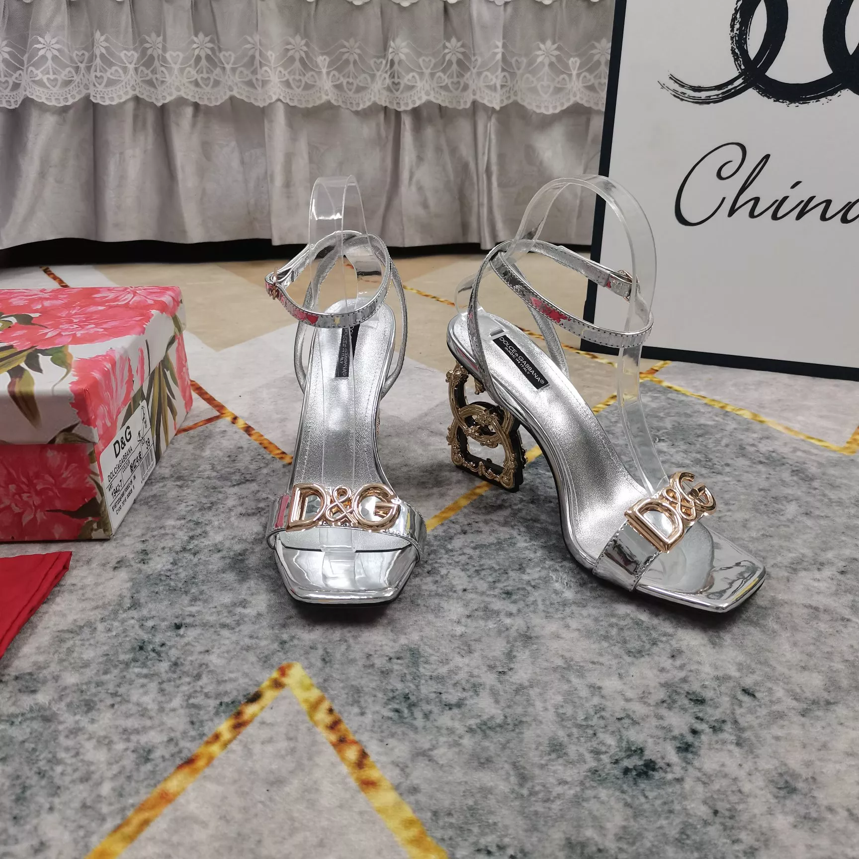 Popular 4826 Dolce & Gabbana D&G Sandal For Women