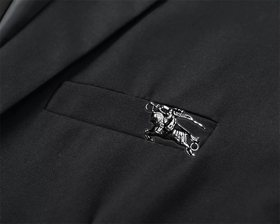 Popular 5012 Burberry Tracksuits Long Sleeved For Men