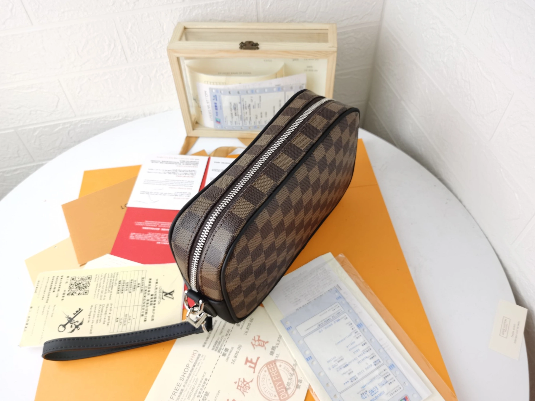 Popular 5267 Louis Vuitton AAA Man Wallets