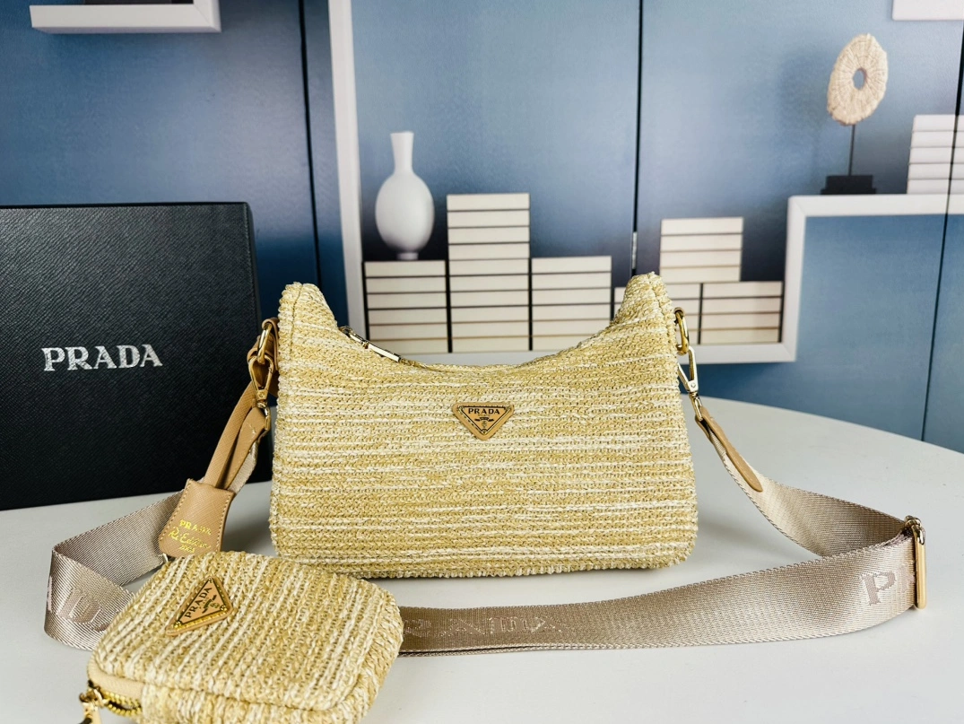 Popular 5310 Prada AAA Quality Messenger Bags For Women