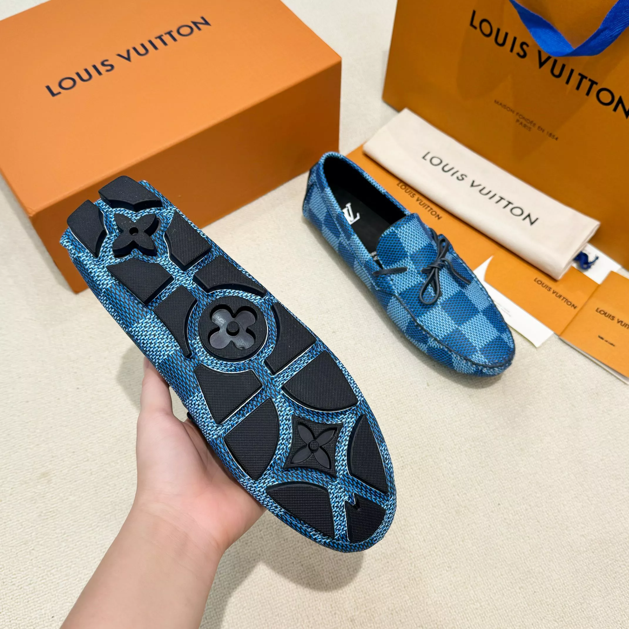Popular 5817 Louis Vuitton LV Oxfords Shoes For Men